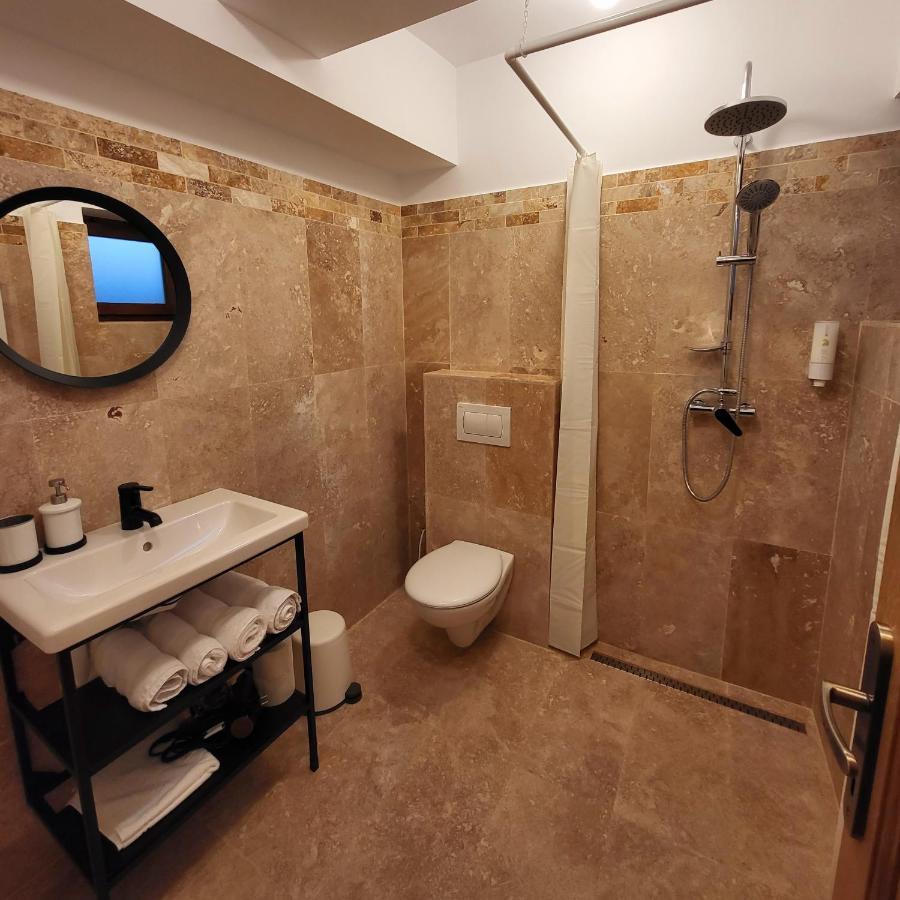 Апартаменти Old Town Apartament Тирговіште Екстер'єр фото