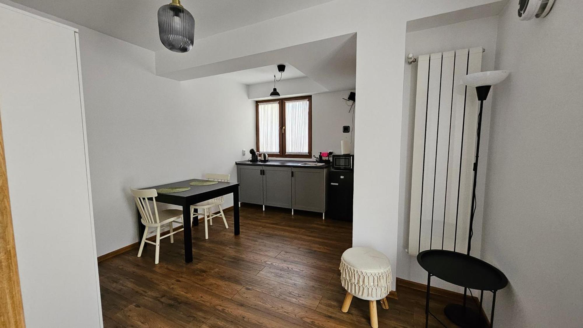 Апартаменти Old Town Apartament Тирговіште Екстер'єр фото