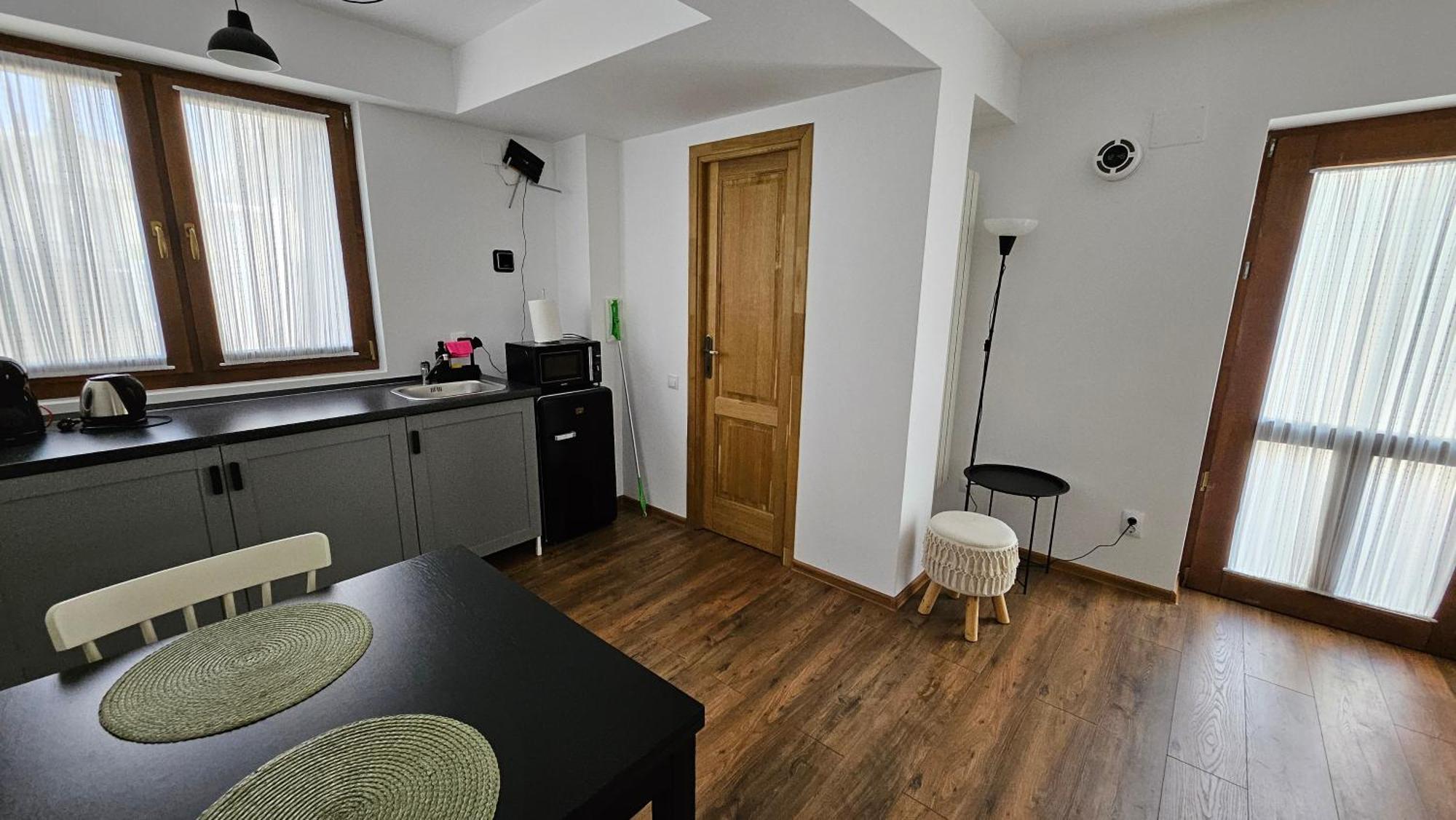 Апартаменти Old Town Apartament Тирговіште Екстер'єр фото